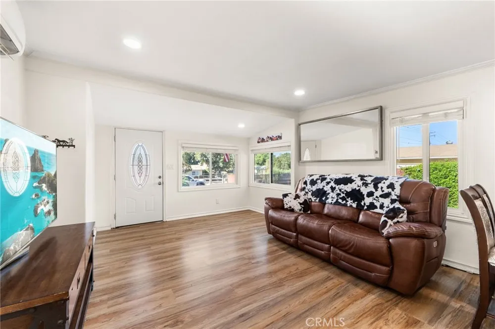 527 7th Norco, CA 92860