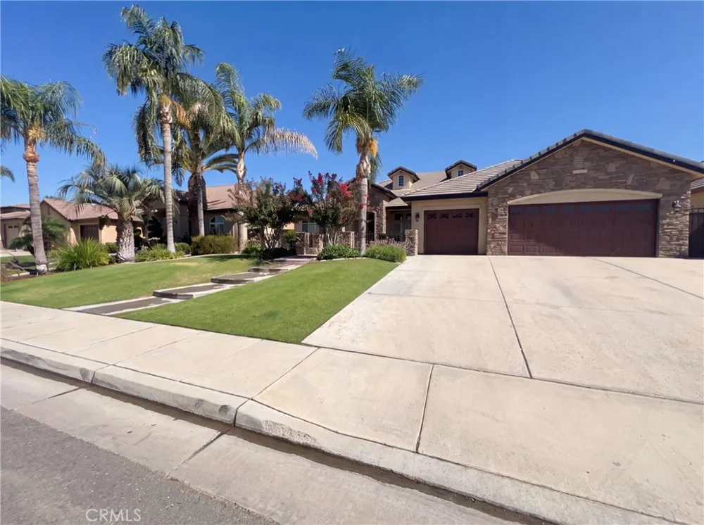 11904 Kenseth Bakersfield, CA 93312