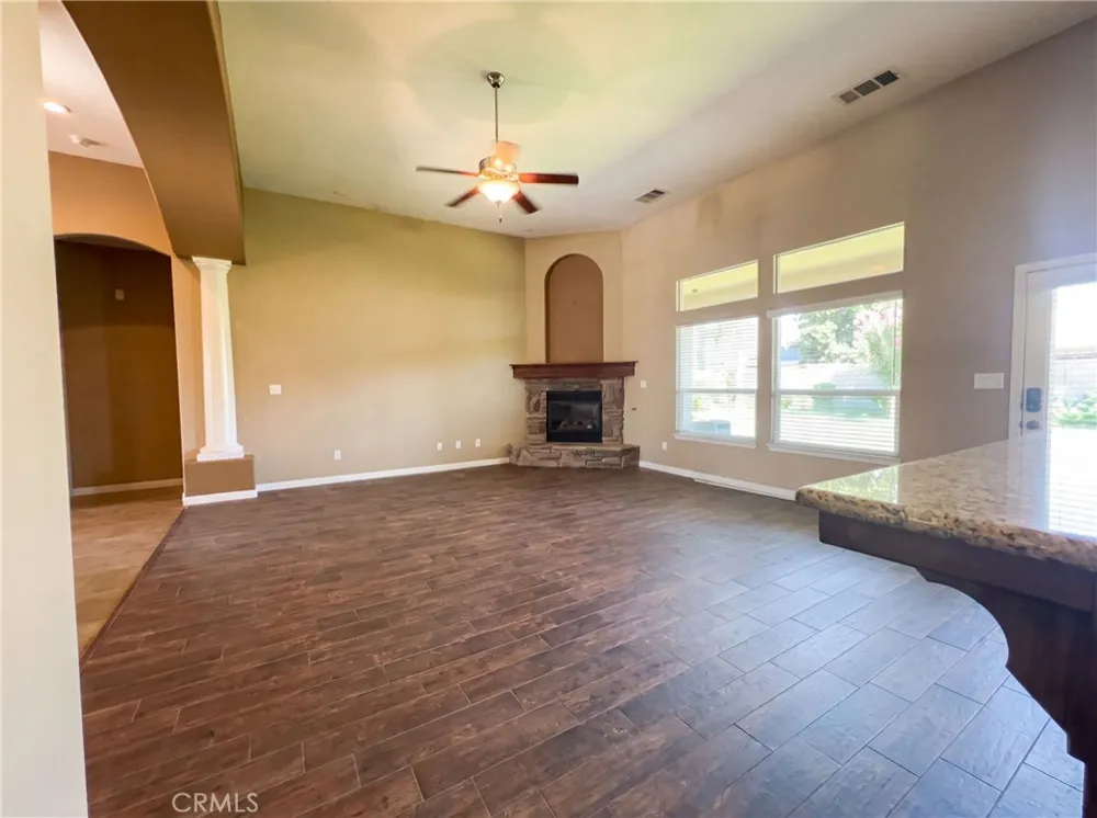 11904 Kenseth Bakersfield, CA 93312
