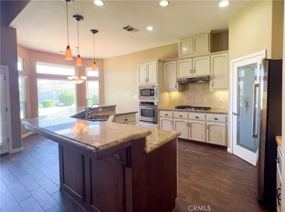 11904 Kenseth Bakersfield, CA 93312