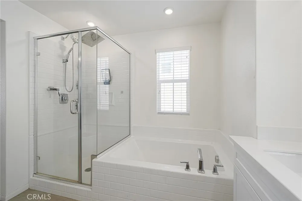 513 Pablo Lake Elsinore, CA 92530