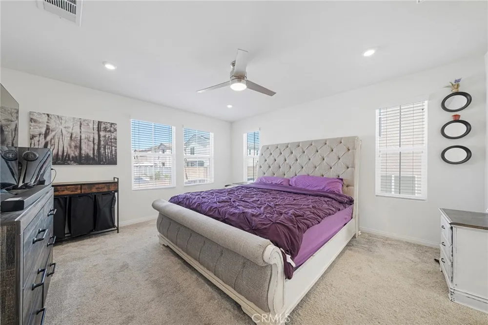 513 Pablo Lake Elsinore, CA 92530