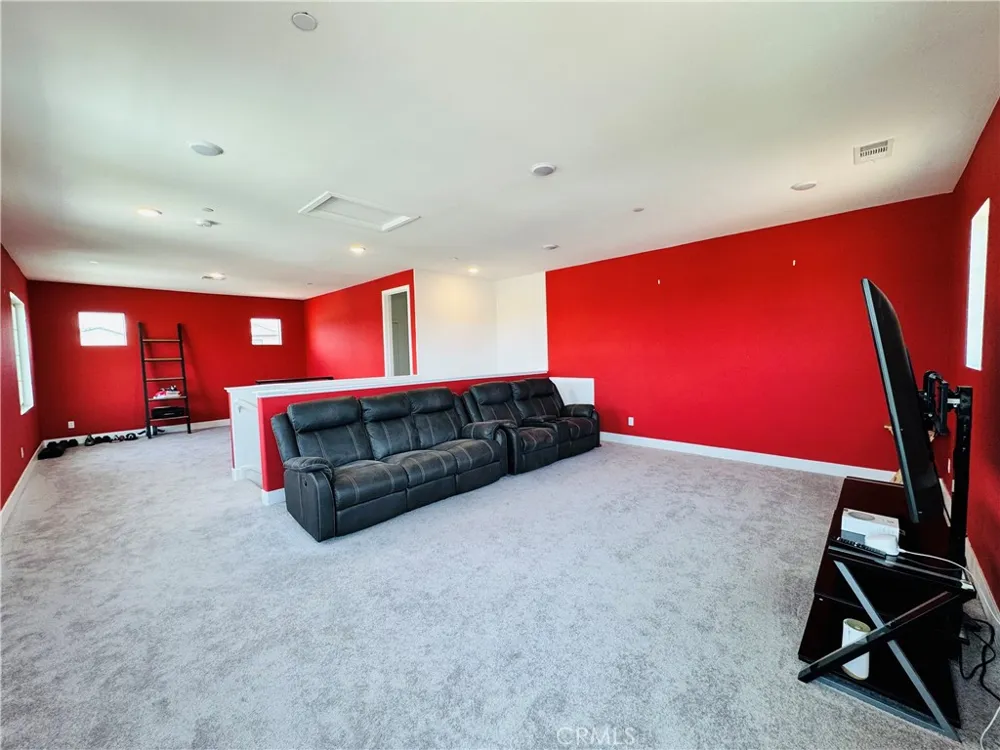 36398 Calle Lisbon Winchester, CA 92596