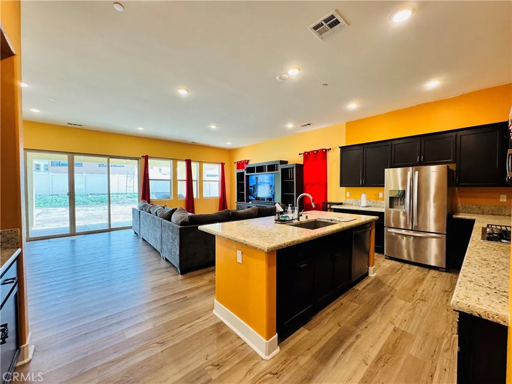 36398 Calle Lisbon Winchester, CA 92596