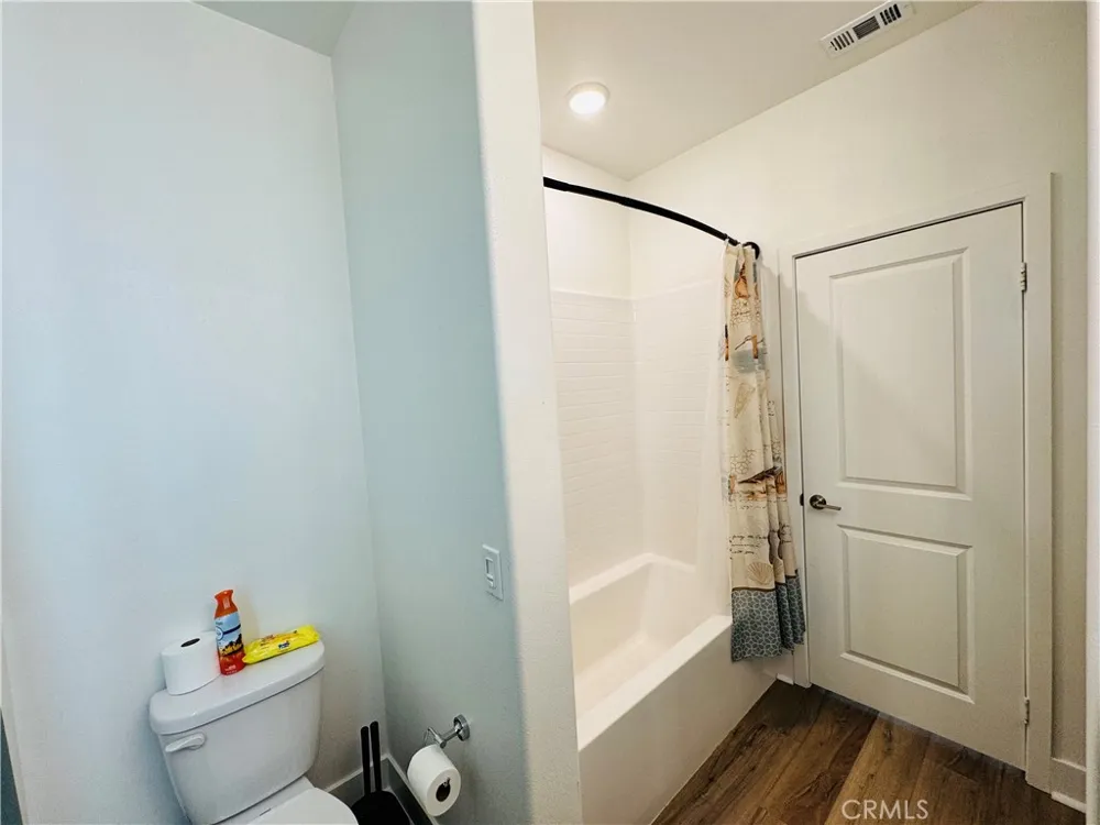 36398 Calle Lisbon Winchester, CA 92596