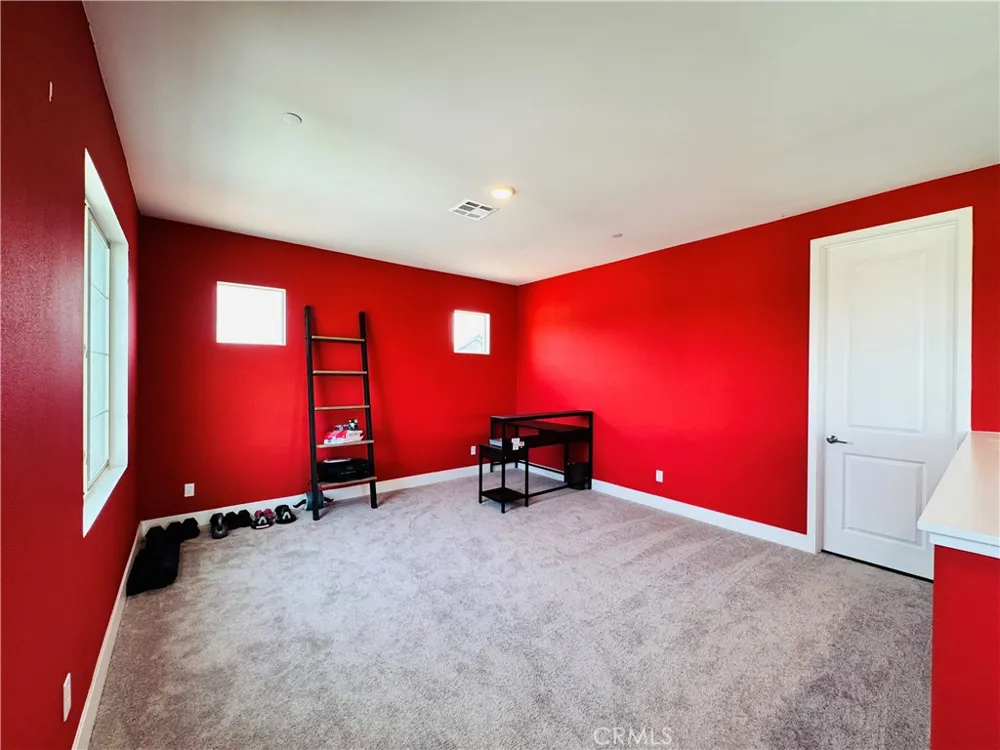 36398 Calle Lisbon Winchester, CA 92596