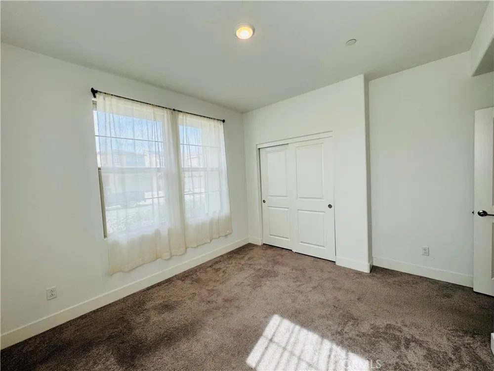 36398 Calle Lisbon Winchester, CA 92596