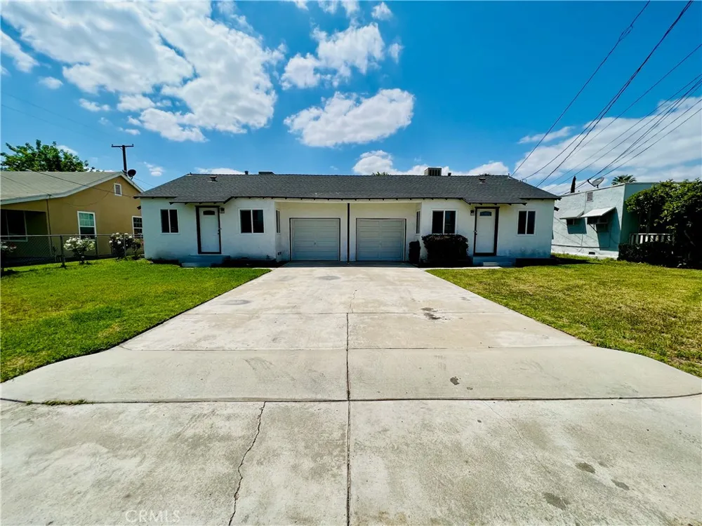 425 Grand Ave Colton, CA 92324