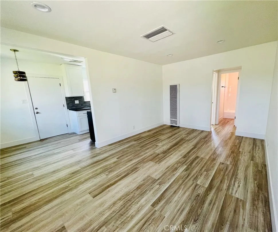 425 Grand Ave Colton, CA 92324