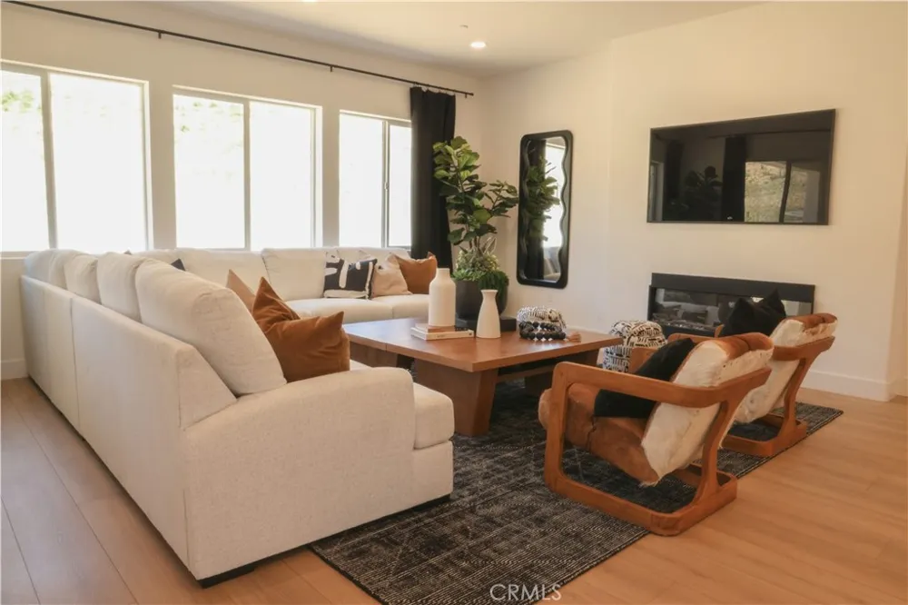7051 Hurley Court San Bernardino, CA 92407