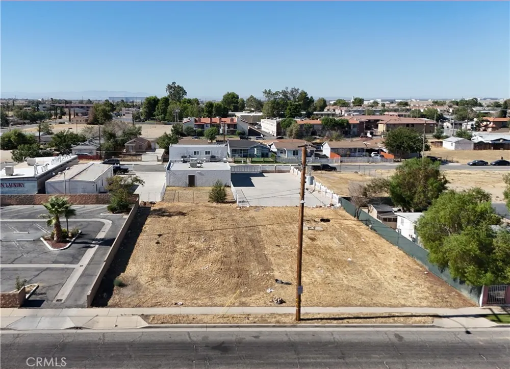 925 E Avenue Q6 Palmdale, CA 93550