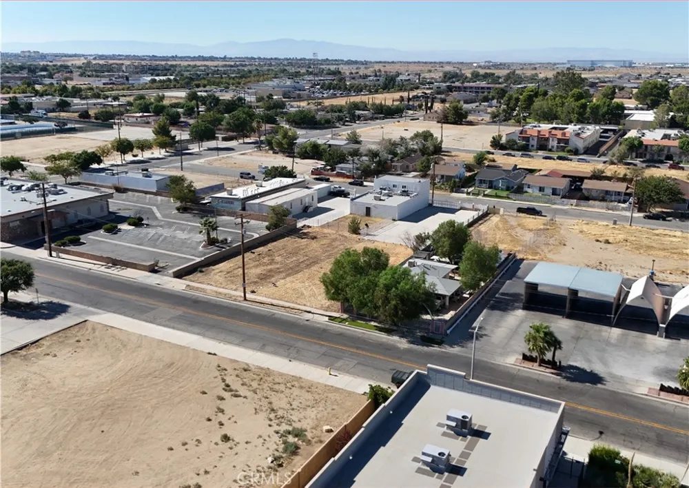 925 E Avenue Q6 Palmdale, CA 93550