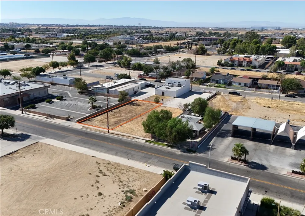 925 E Avenue Q6 Palmdale, CA 93550