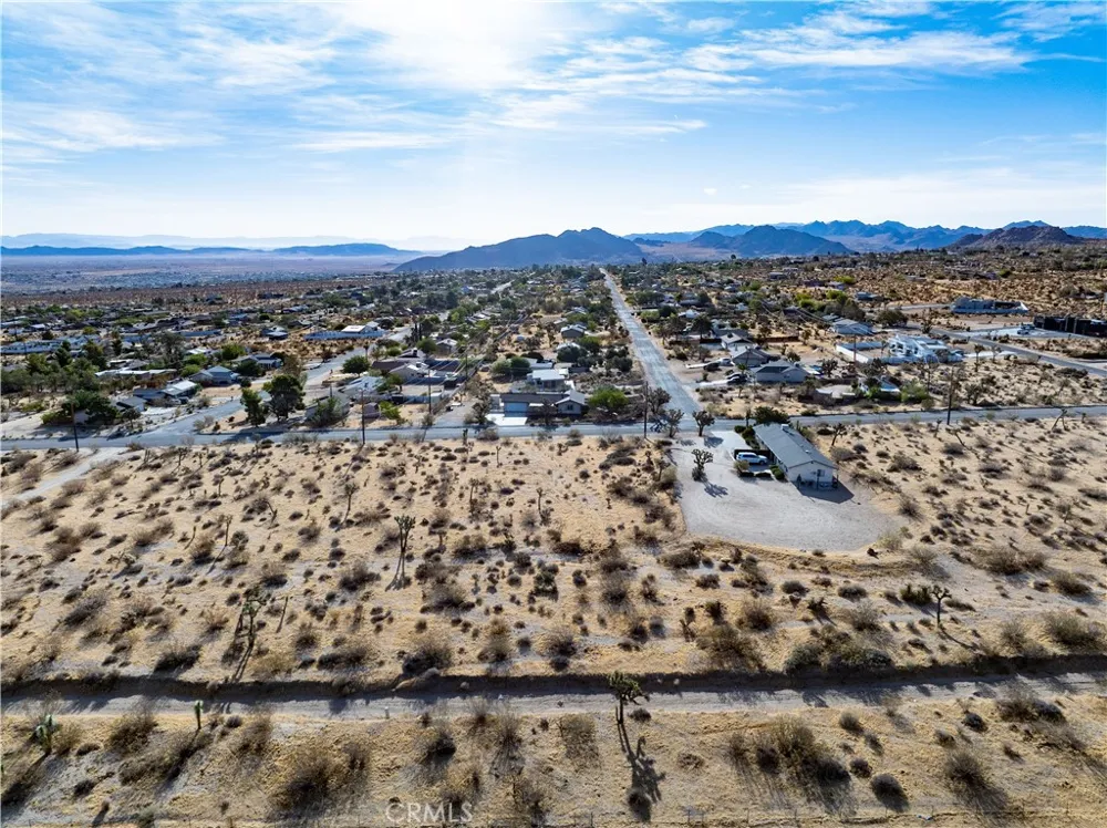 7454 Olympic Joshua Tree, CA 92252