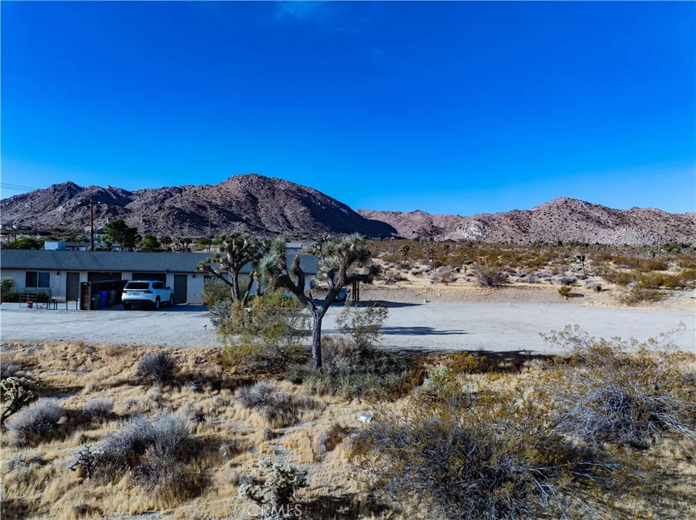 7454 Olympic Joshua Tree, CA 92252