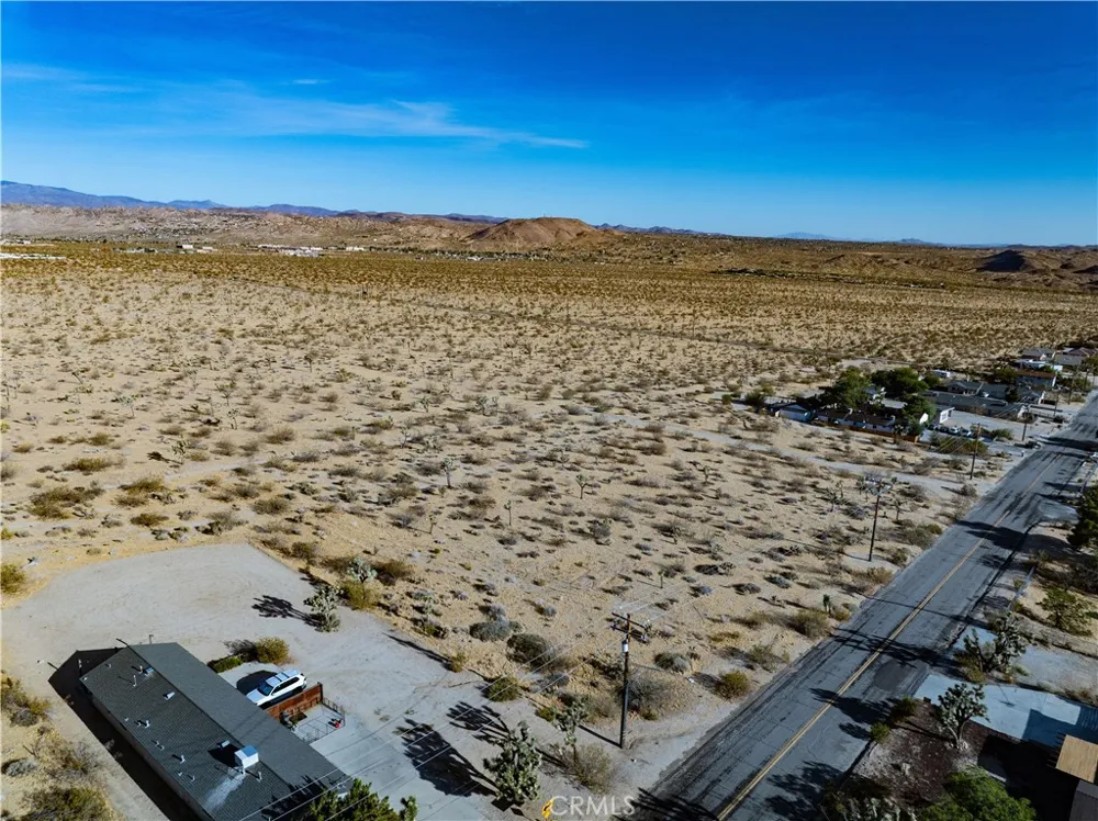7454 Olympic Joshua Tree, CA 92252
