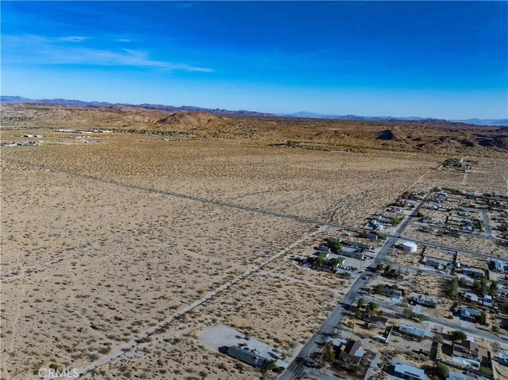 7454 Olympic Joshua Tree, CA 92252