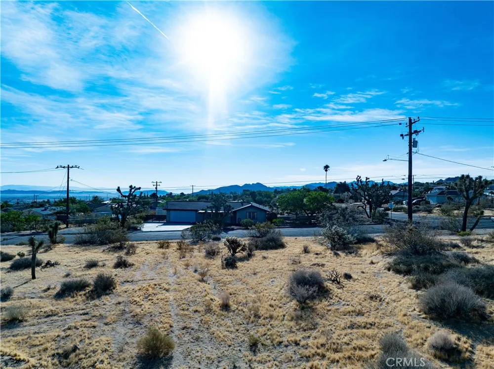 7454 Olympic Joshua Tree, CA 92252