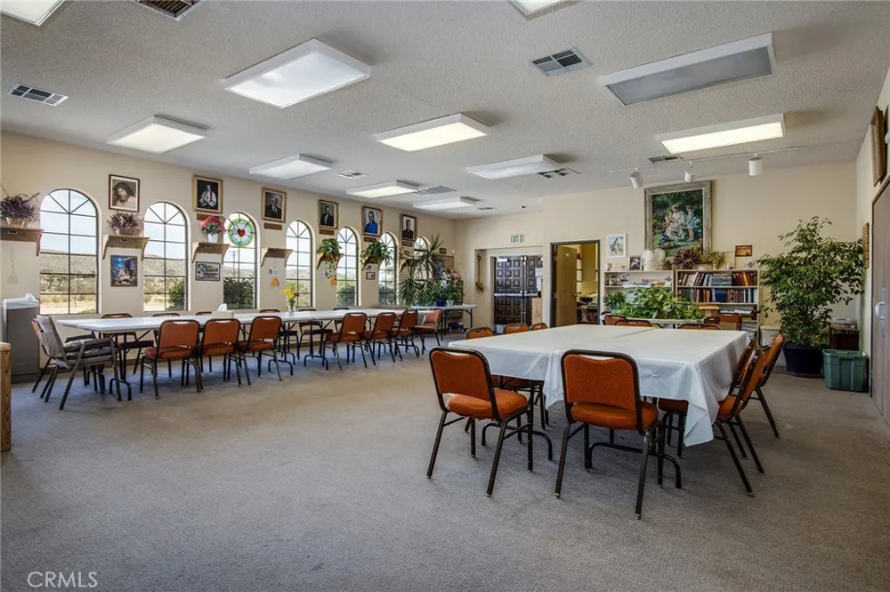 6336 Hallee Road Joshua Tree, CA 92252