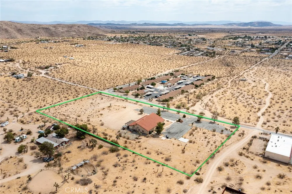 6336 Hallee Road Joshua Tree, CA 92252