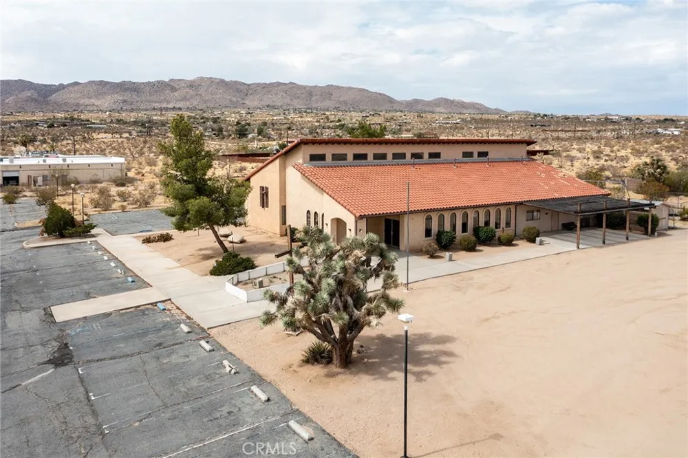 6336 Hallee Road Joshua Tree, CA 92252