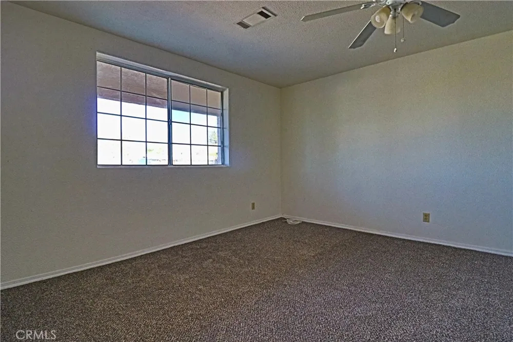 6966 Juniper 29 Palms, CA 92277
