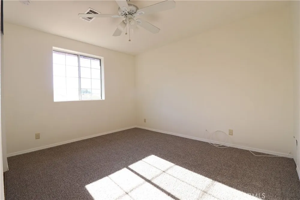 6966 Juniper 29 Palms, CA 92277