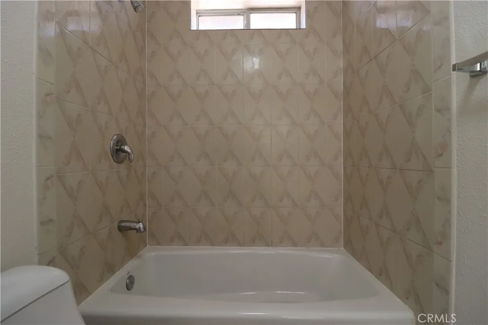 6966 Juniper 29 Palms, CA 92277