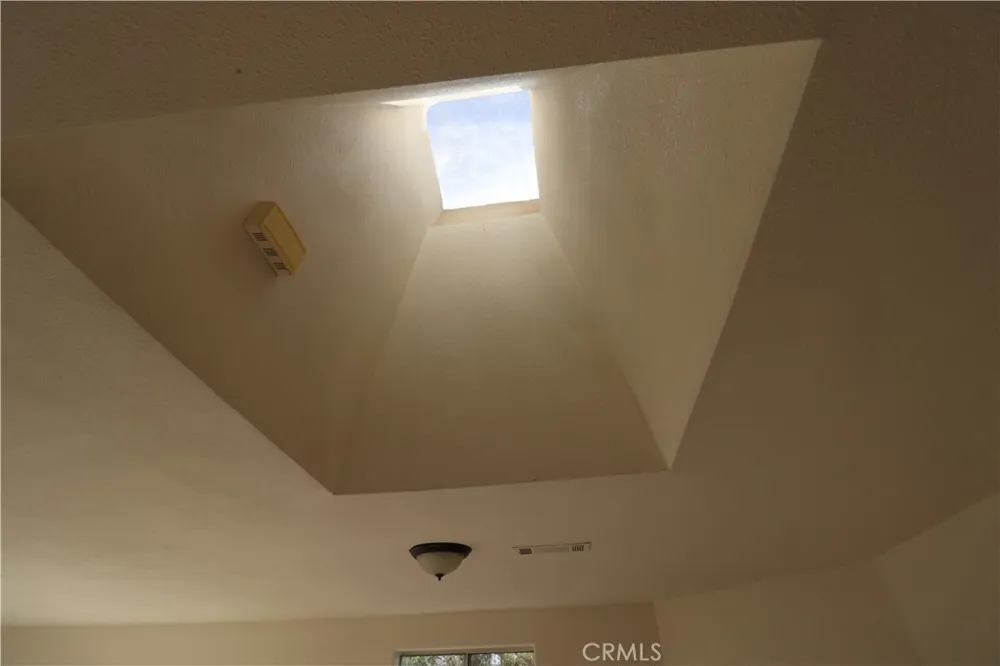 6966 Juniper 29 Palms, CA 92277