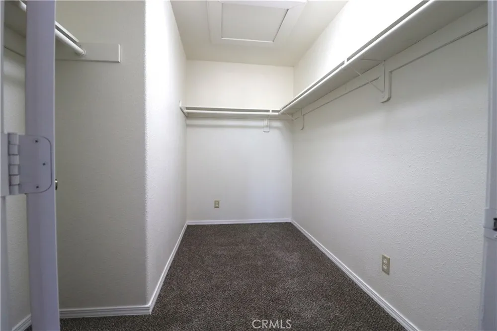 6966 Juniper 29 Palms, CA 92277