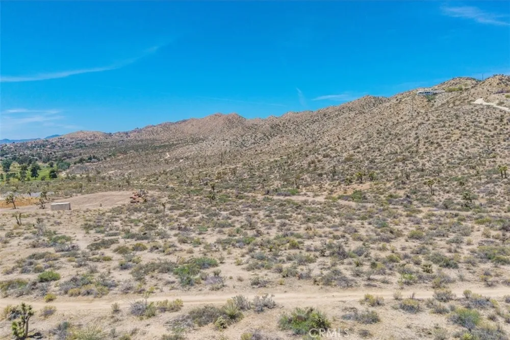 55652 Buena Vista Drive Yucca Valley, CA 92284