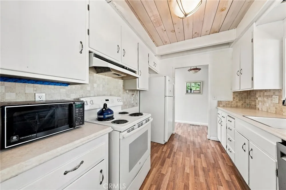 10377 Walnut Kelseyville, CA 95451