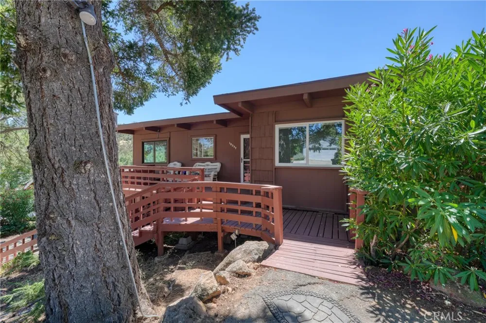 10377 Walnut Kelseyville, CA 95451