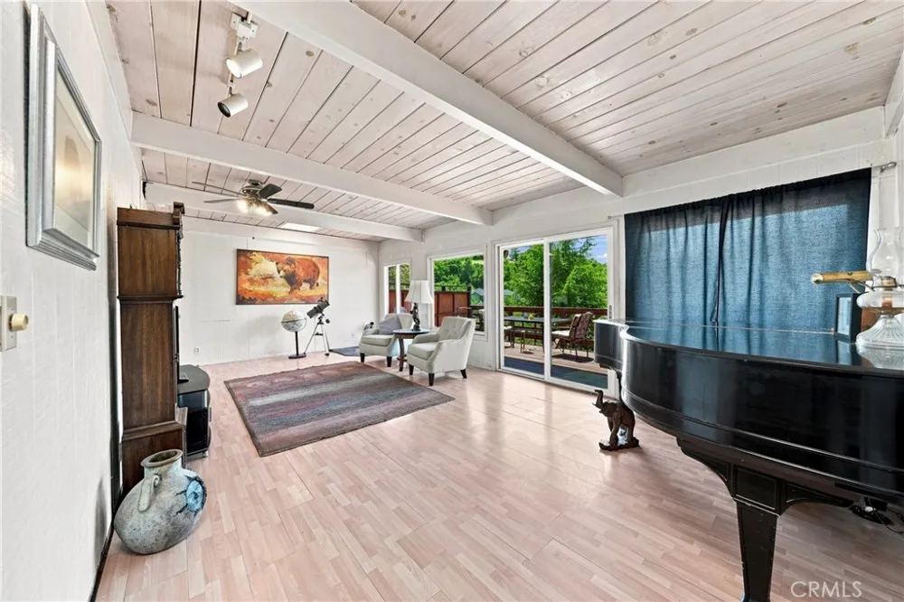 10377 Walnut Kelseyville, CA 95451