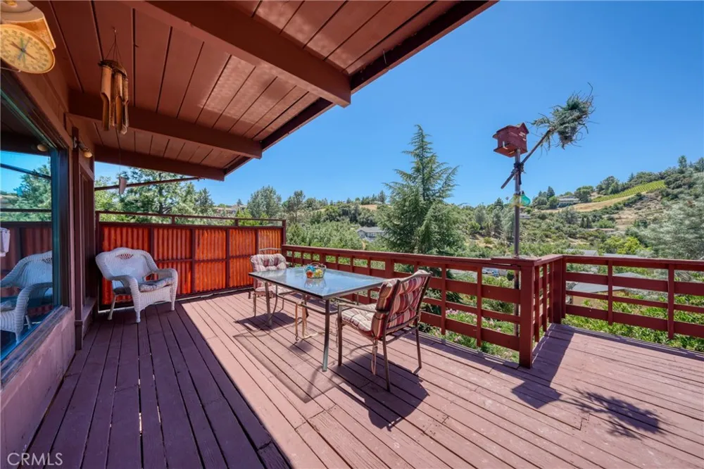 10377 Walnut Kelseyville, CA 95451