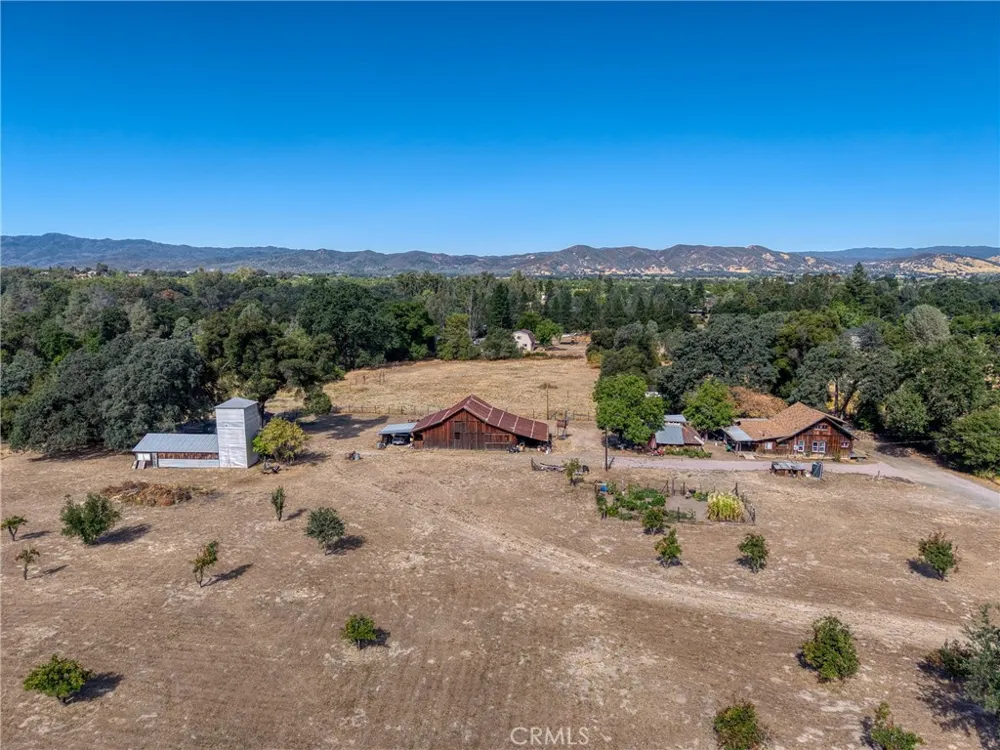 5935 Gold Dust Kelseyville, CA 95451