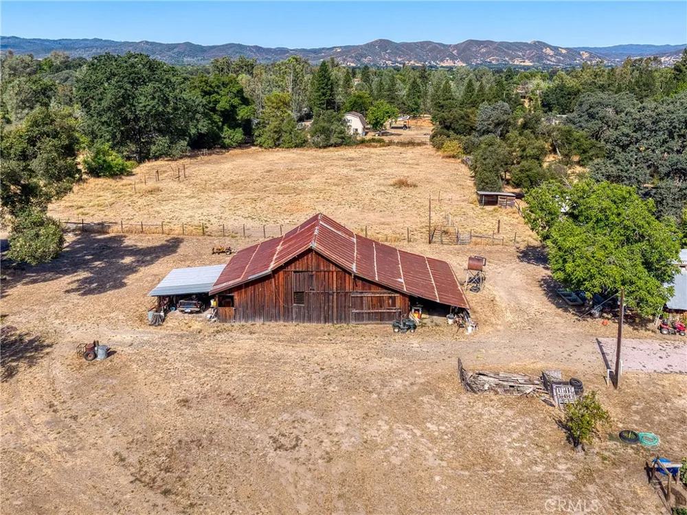 5935 Gold Dust Kelseyville, CA 95451