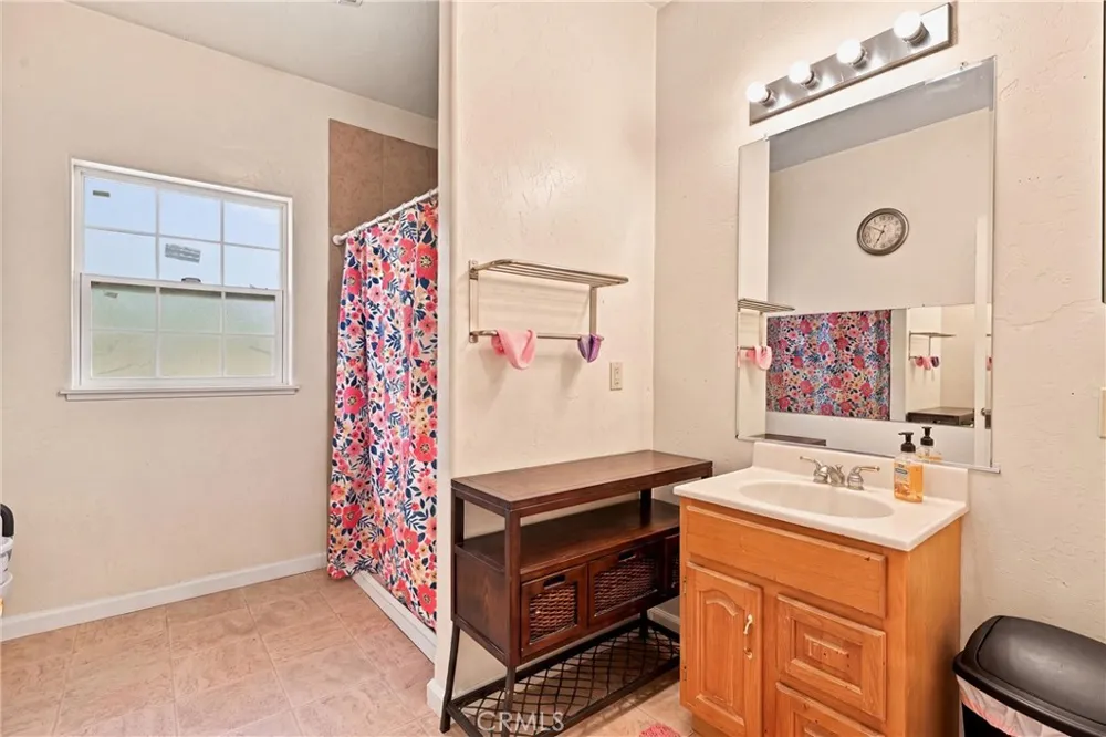 8914 Soda Bay Kelseyville, CA 95451