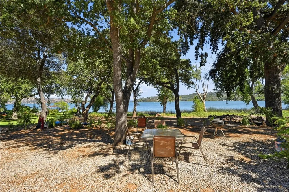8914 Soda Bay Kelseyville, CA 95451