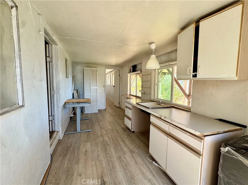 11633 Lakeview Drive Clearlake Oaks, CA 95423