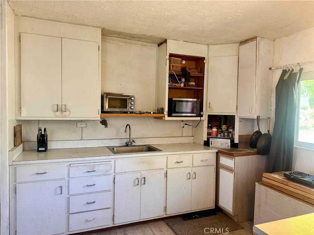 11633 Lakeview Drive Clearlake Oaks, CA 95423