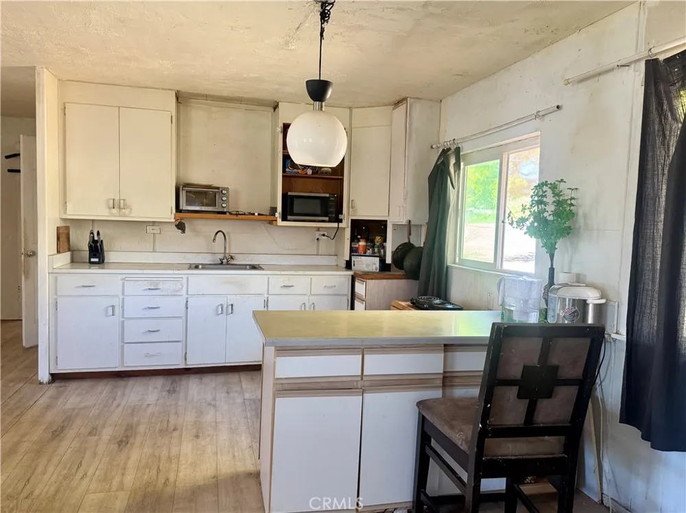 11633 Lakeview Drive Clearlake Oaks, CA 95423