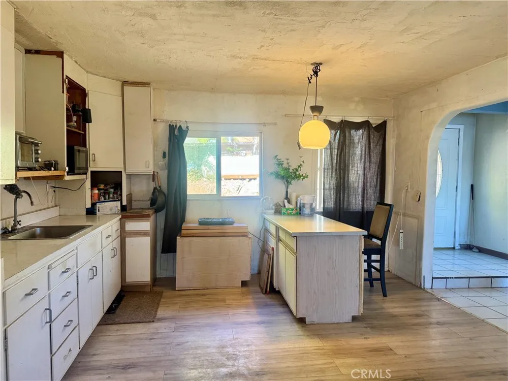 11633 Lakeview Drive Clearlake Oaks, CA 95423