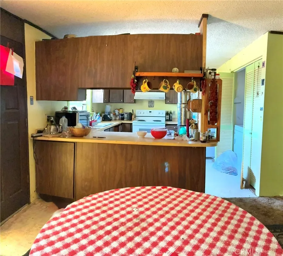 5805 Arden Lucerne, CA 95458