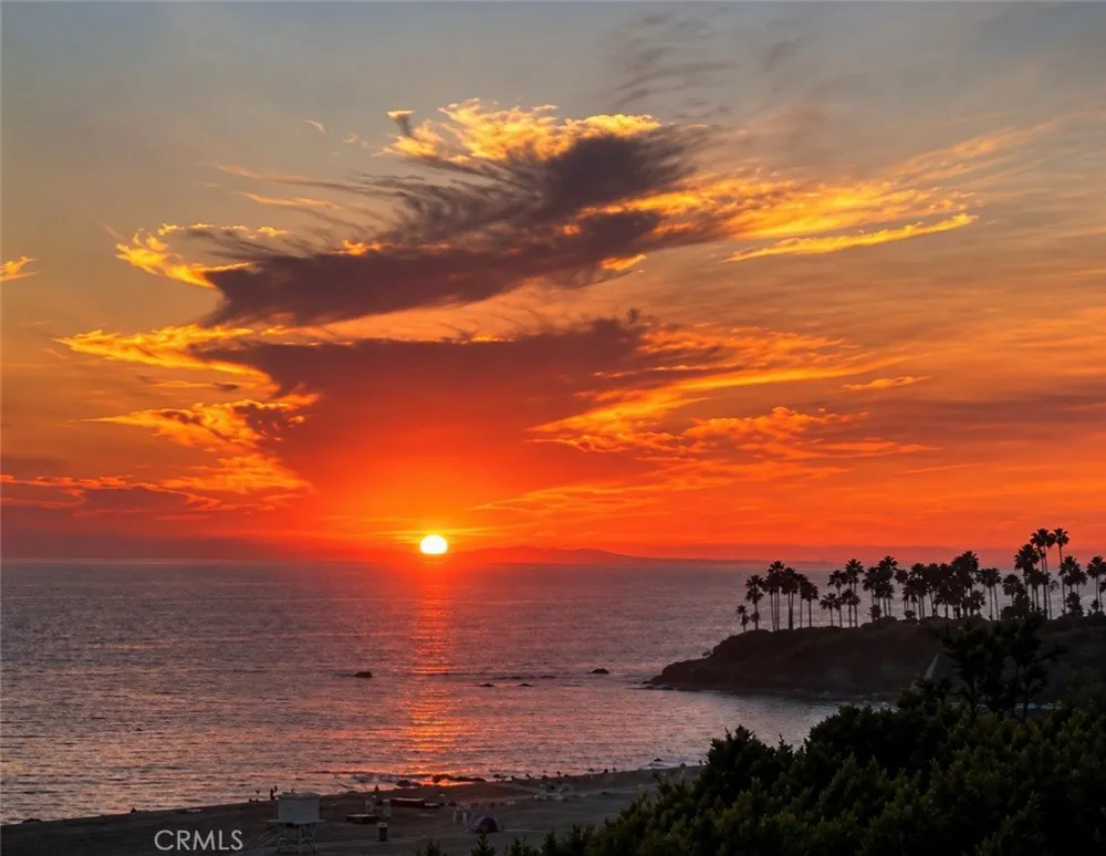 594 Cliff Drive Laguna Beach, CA 92651