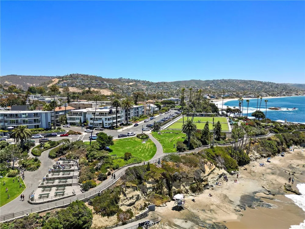 594 Cliff Drive Laguna Beach, CA 92651