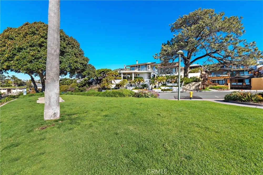 594 Cliff Drive Laguna Beach, CA 92651