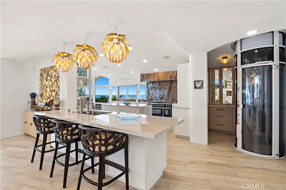 594 Cliff Drive Laguna Beach, CA 92651
