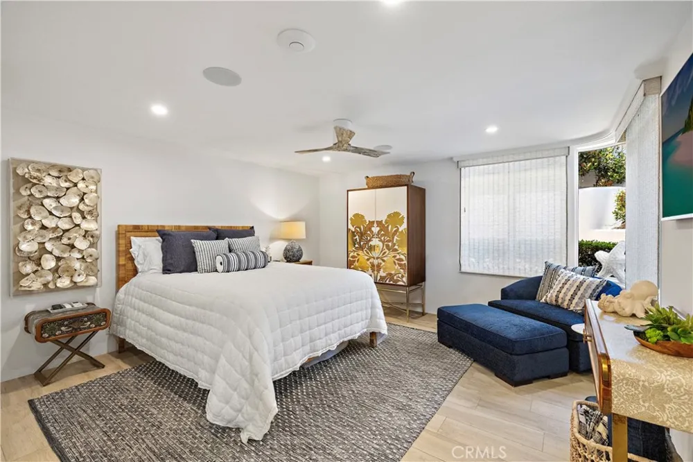 594 Cliff Drive Laguna Beach, CA 92651