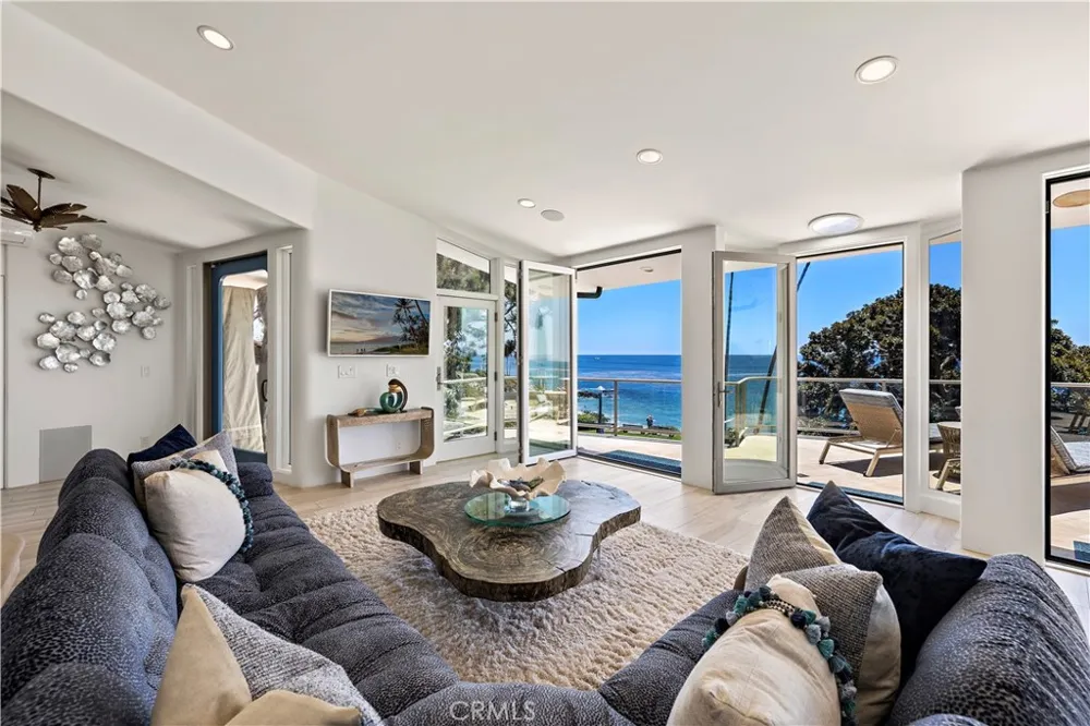 594 Cliff Drive Laguna Beach, CA 92651